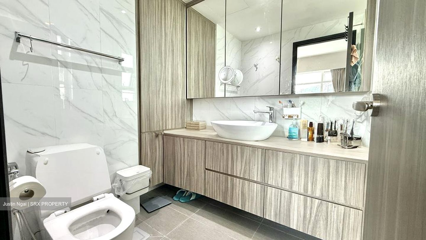 Summerhill (D21), Condominium #504002861